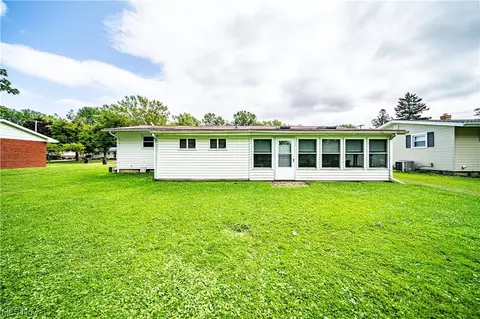 1435 Lyndon Ave, Ashtabula, OH 44004 photo 6