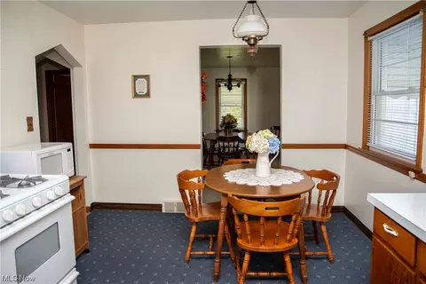 595 Audrey Ln, Struthers, OH 44471 photo 11