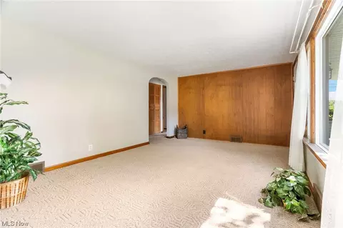 435 35th St SE, Canton, OH 44707 photo 6
