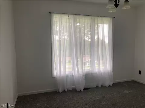 355 E Ohio Ave, Dover, OH 44622 photo 15