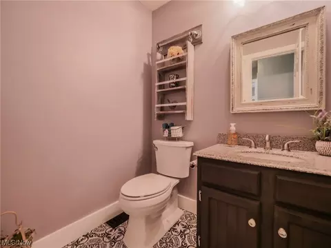 325 Crestview Dr, Elyria, OH 44035 photo 14
