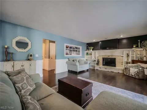 325 Crestview Dr, Elyria, OH 44035 photo 15