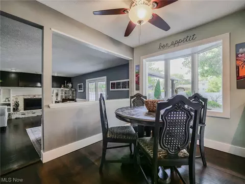 325 Crestview Dr, Elyria, OH 44035 photo 13