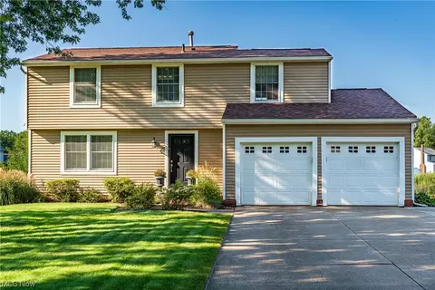 7693 Ellie Pl, Mentor, OH 44060