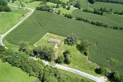 SE Latto Road, Uhrichsville, OH 44683