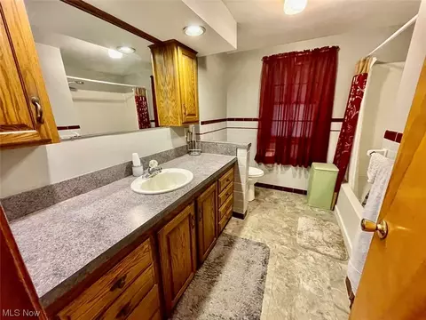 3810 Crestwood St NW, Canton, OH 44708 photo 11