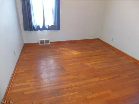 7701 Spring Garden Rd, Parma, OH 44129 photo 8
