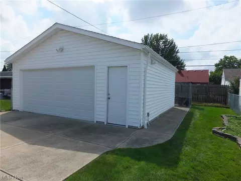 7701 Spring Garden Rd, Parma, OH 44129 photo 23
