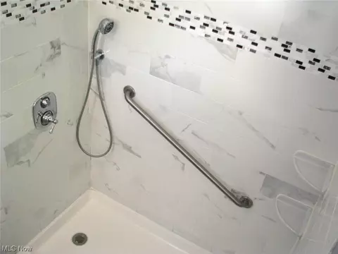 33051 Arthur Rd, Solon, OH 44139 photo 13