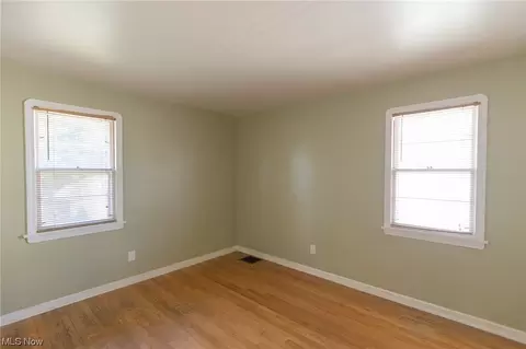 6096 Wareham Dr, Parma, OH 44129 photo 19