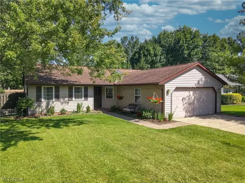 1789 Glenwood Dr, Twinsburg, OH 44087