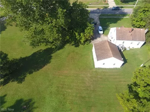 947 E Milltown Rd, Wooster, OH 44691
