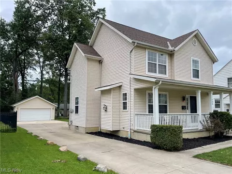 744 E 232nd St, Euclid, OH 44123 photo 3