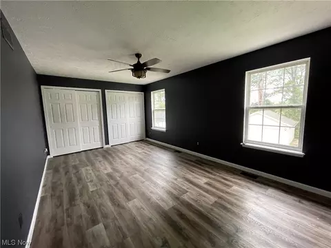 744 E 232nd St, Euclid, OH 44123 photo 17