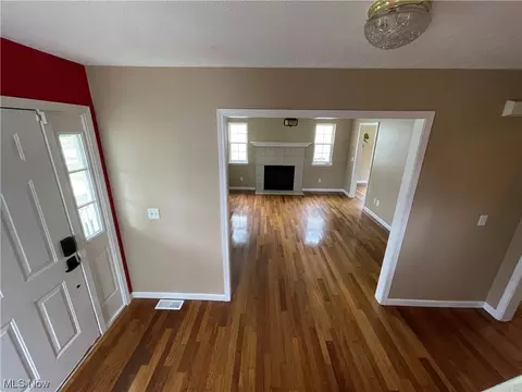 744 E 232nd St, Euclid, OH 44123 photo 14