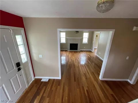 744 E 232nd St, Euclid, OH 44123 photo 14