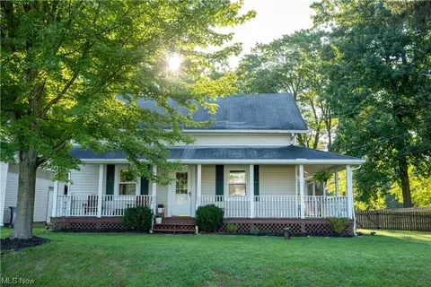 10552 Windham Parkman Rd, Garrettsville, OH 44231