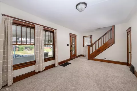 1015 Clarendon Ave NW, Canton, OH 44708 photo 5
