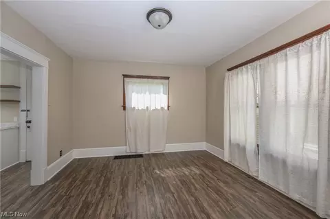 1015 Clarendon Ave NW, Canton, OH 44708 photo 7