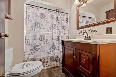 3948 Cox Rd, Barberton, OH 44203 photo 18