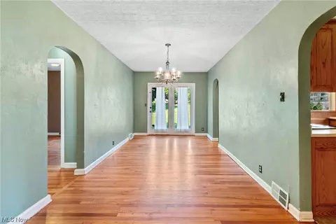 3948 Cox Rd, Barberton, OH 44203 photo 8