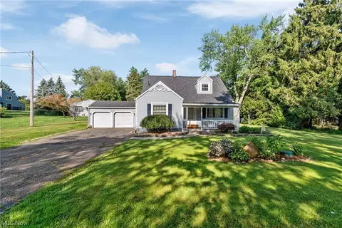 3948 Cox Rd, Barberton, OH 44203