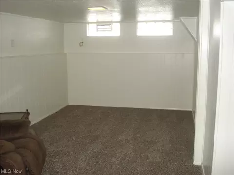 5910 Morningside Dr, Parma, OH 44129 photo 12