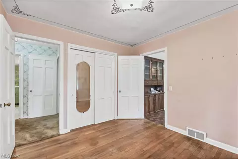 35855 Solon Rd, Solon, OH 44139 photo 17