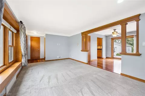 3875 Harvard Dr, Willoughby, OH 44094 photo 9