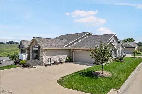 191 Heritage Xing SE, Sugarcreek, OH 44681