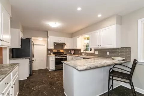8260 Windham Dr, Mentor, OH 44060 photo 7