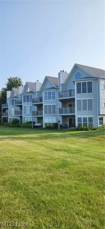 657 Second St #8, Fairport Harbor, OH 44077