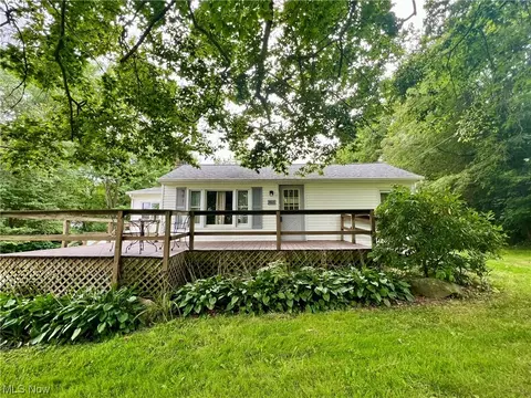 3815 Frederick St, Austintown, OH 44515