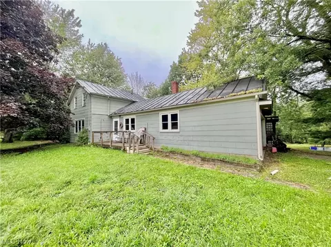 7595 Chatham Rd, Medina, OH 44256