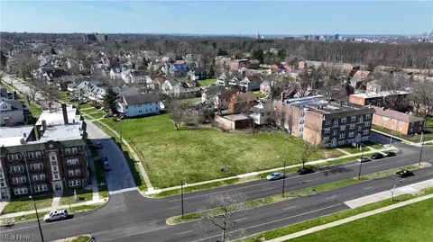 14060 Superior Rd, Cleveland, OH 44118