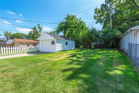 3219 Stanfield Dr, Parma, OH 44134 photo 33