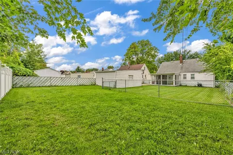 731 E 258th St, Euclid, OH 44132 photo 17