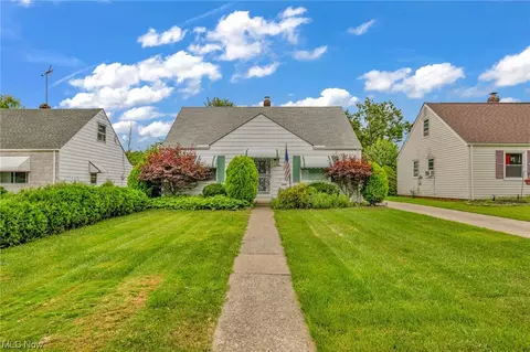 731 E 258th St, Euclid, OH 44132 photo 1