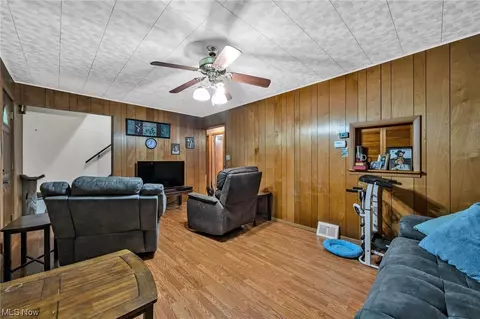 731 E 258th St, Euclid, OH 44132 photo 7