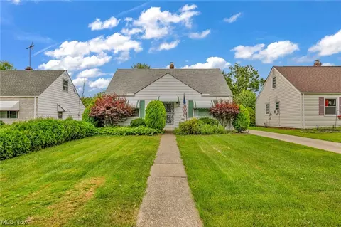731 E 258th St, Euclid, OH 44132 photo 1