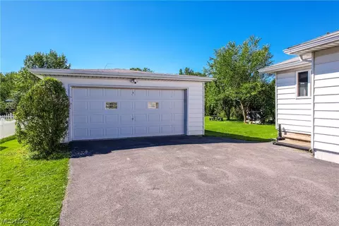 2575 Meister Rd, Lorain, OH 44053 photo 6