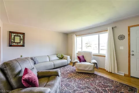 2575 Meister Rd, Lorain, OH 44053 photo 8