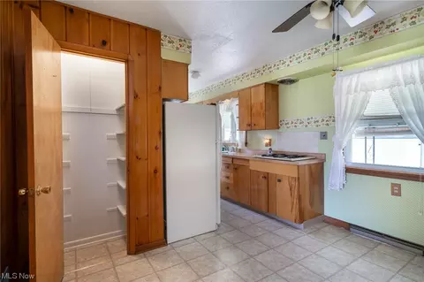 117 Edgewood St, Elyria, OH 44035 photo 4