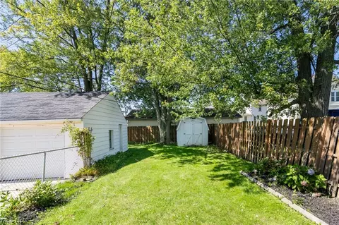 117 Edgewood St, Elyria, OH 44035 photo 13