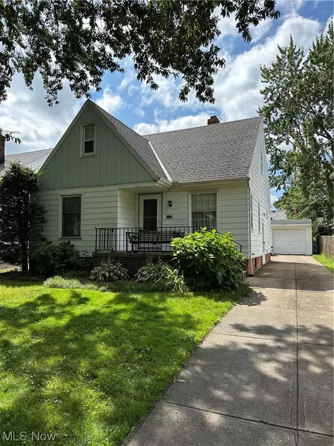 3808 W 129th St, Cleveland, OH 44111
