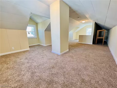 1049 Bell Ct, Elyria, OH 44035 photo 24