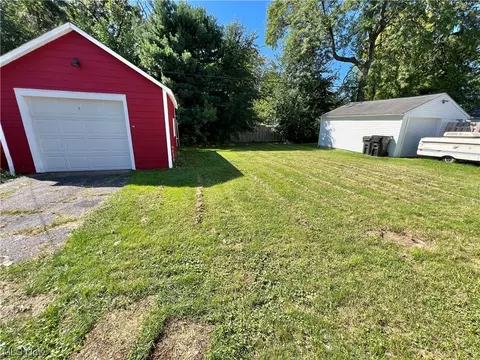 1049 Bell Ct, Elyria, OH 44035 photo 30