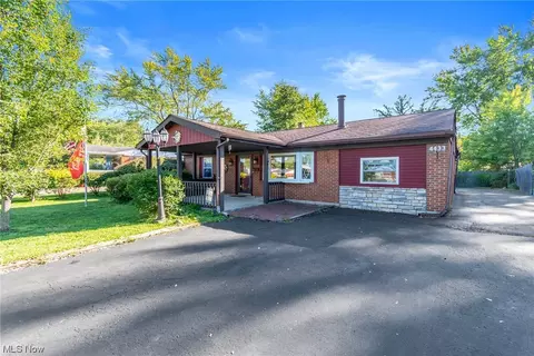4433 Burkey Rd, Youngstown, OH 44515