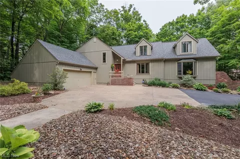 1681 King Rd, Hinckley, OH 44233