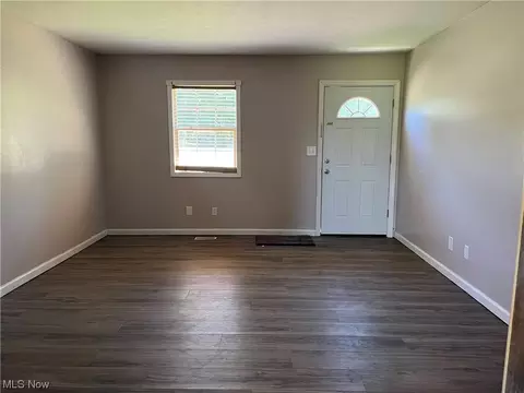 4071 Evergreen Dr, Ashtabula, OH 44004 photo 3